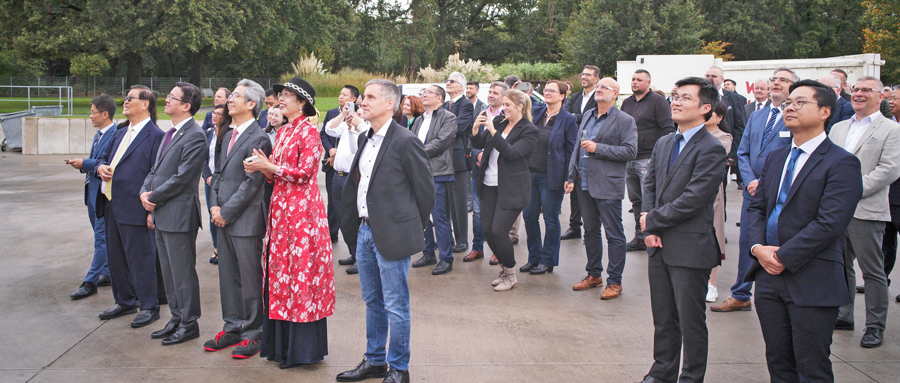 The topping-out ceremony of Hongfa Germany factory was successfully held!